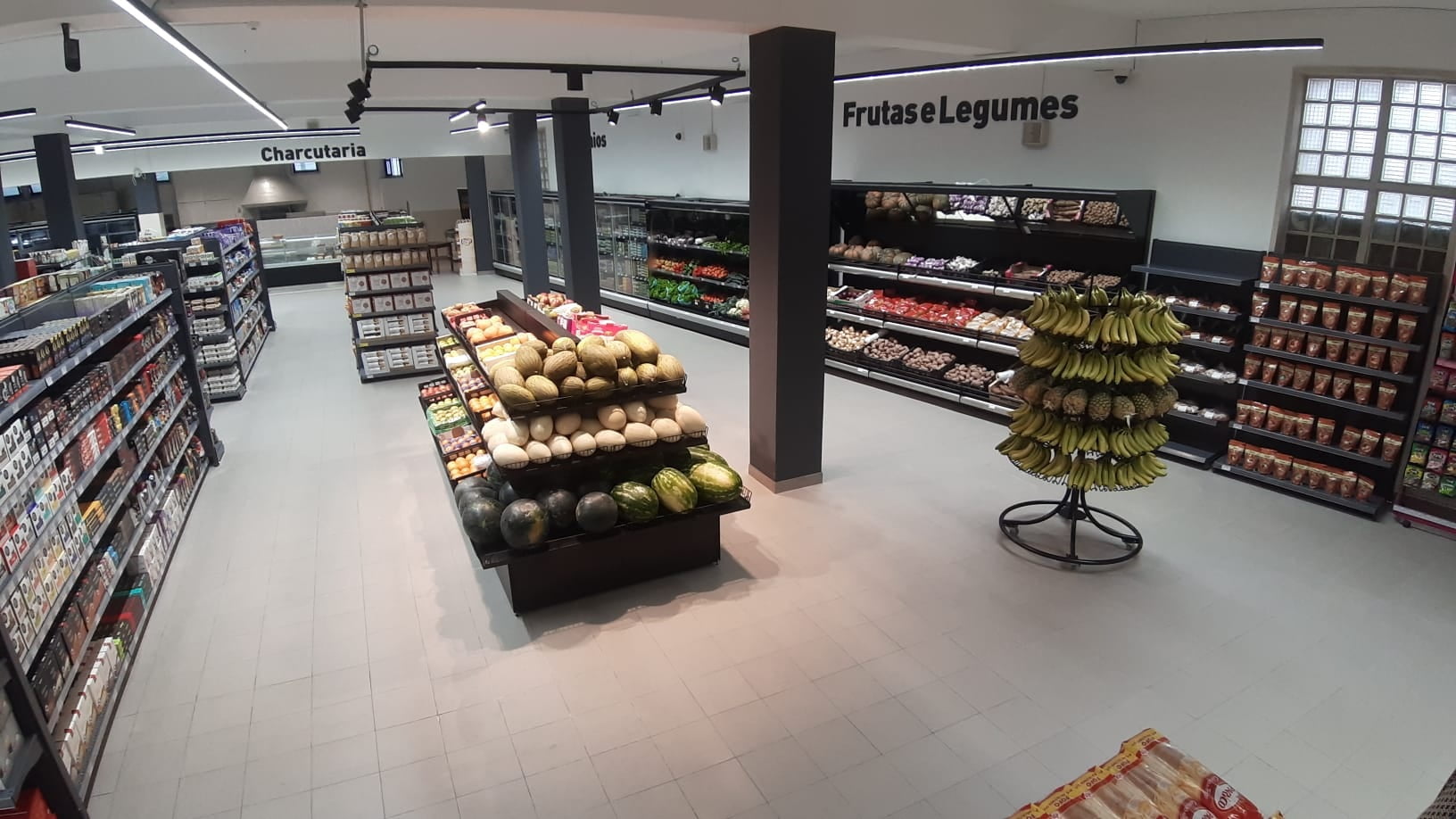 Coviran inaugura dois novos supermercados em Portugal