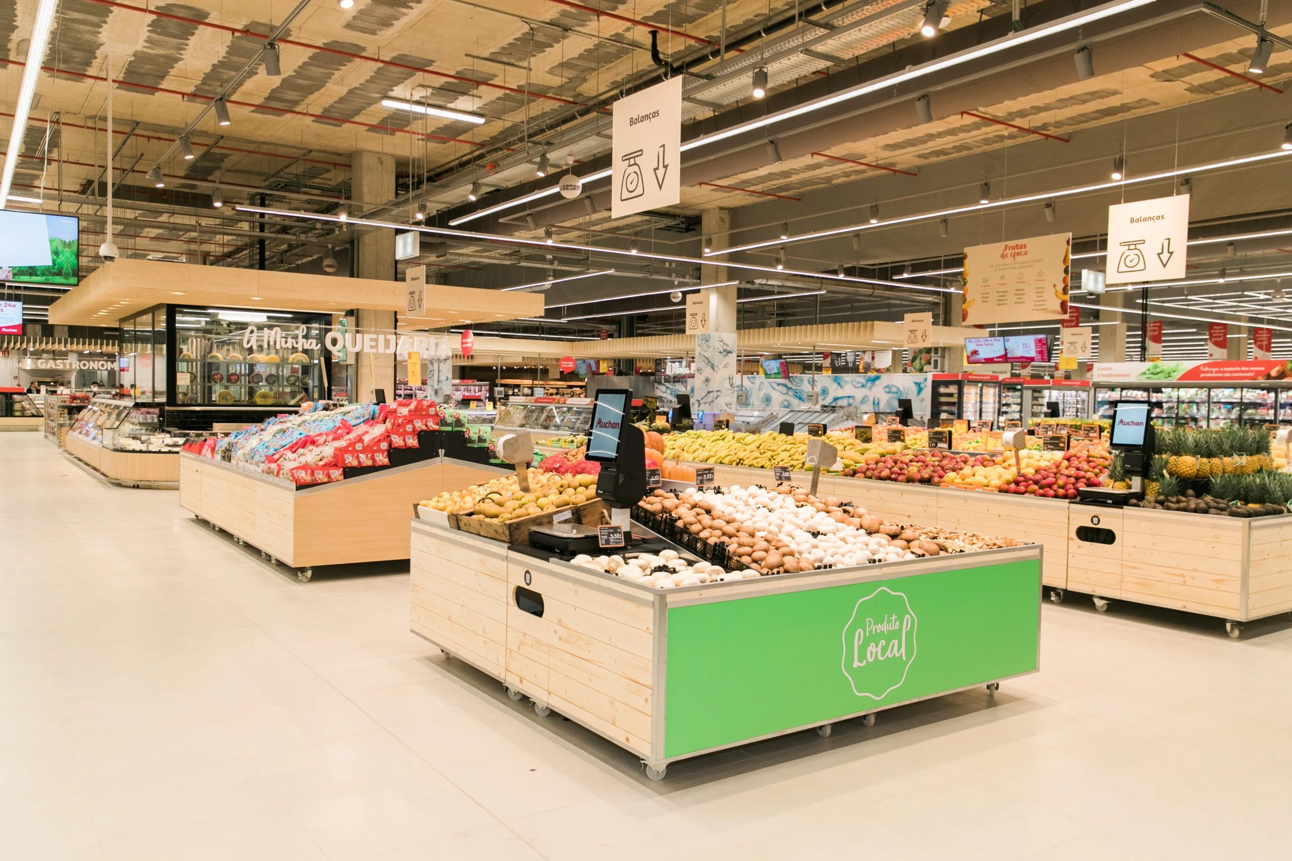 Auchan Retail Portugal comemora 1.º ano do movimento do bom, do são e do local