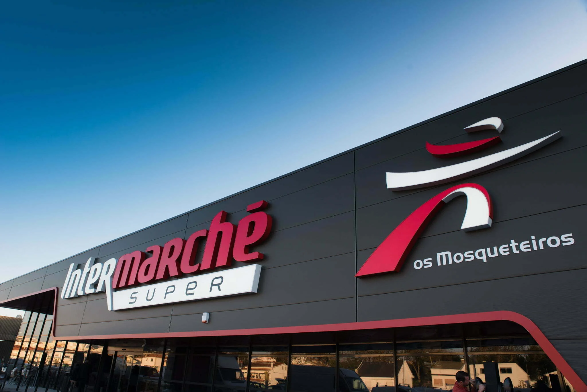 Intermarché abre loja em Arcozelo