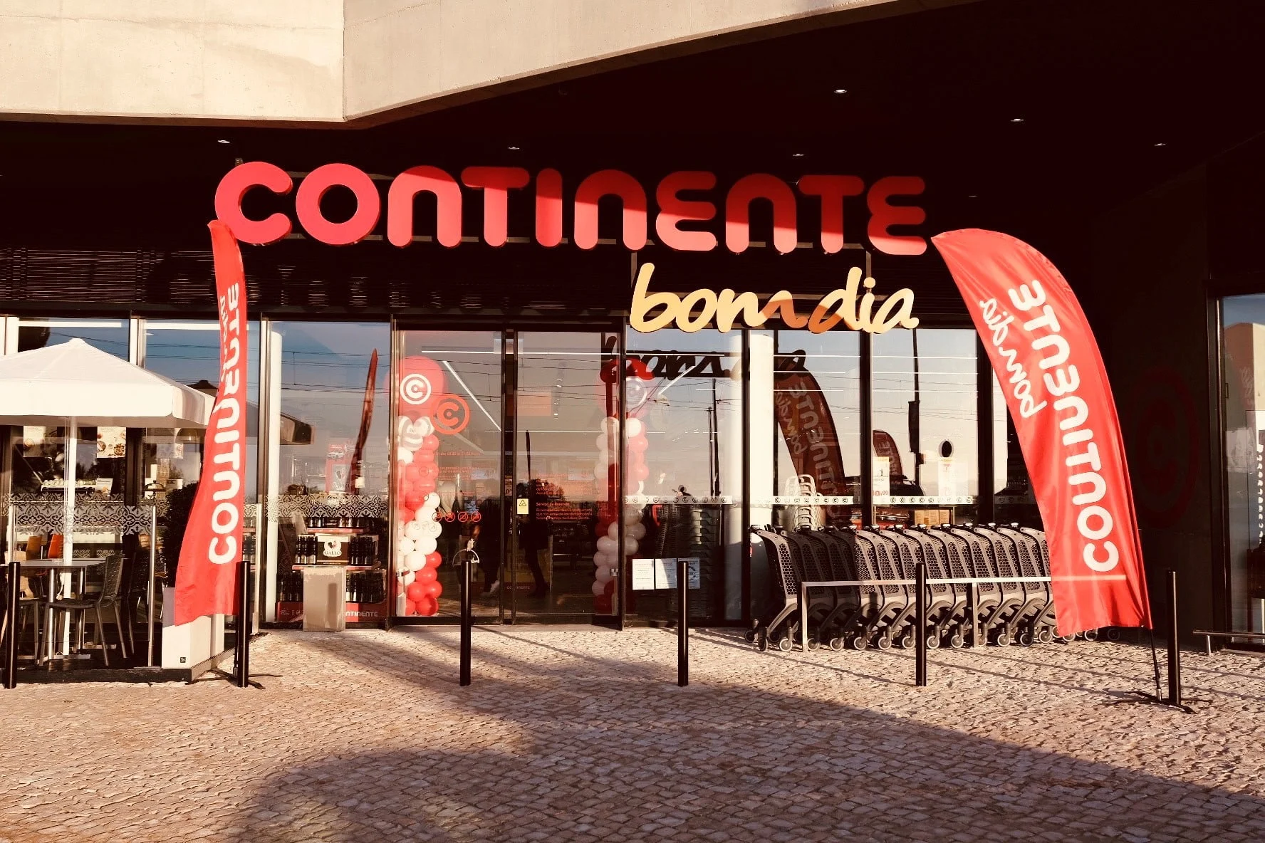 Oeiras ganha nova loja Continente Bom Dia
