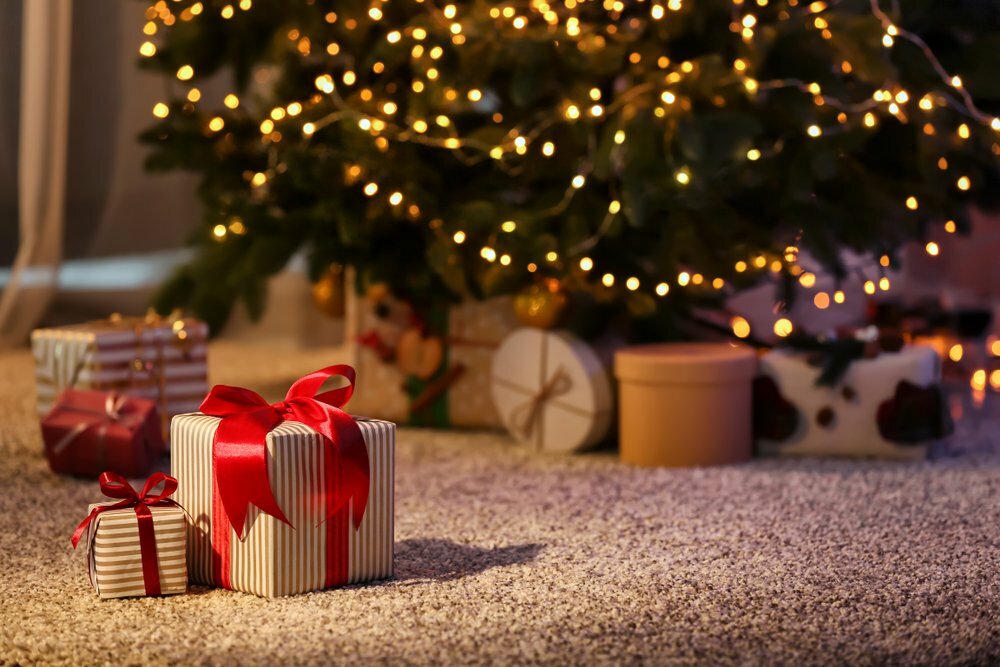 70% dos portugueses que compram presentes de Natal online fá-lo por ser mais barato