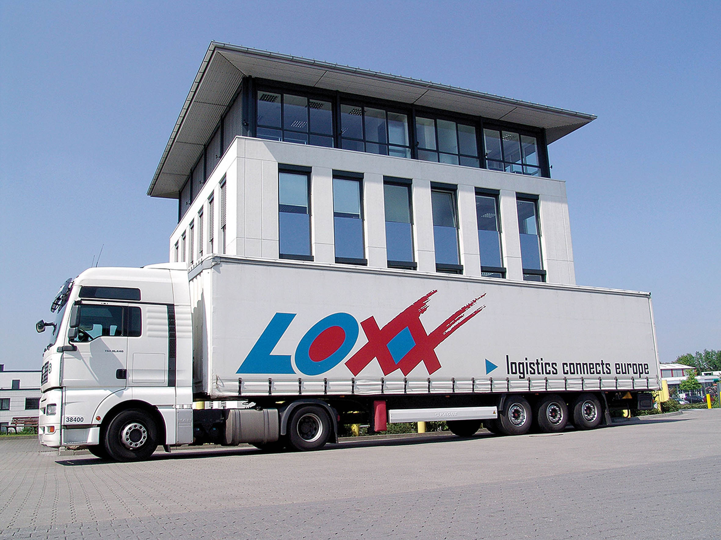 Rhenus compra o operador logístico LOXX