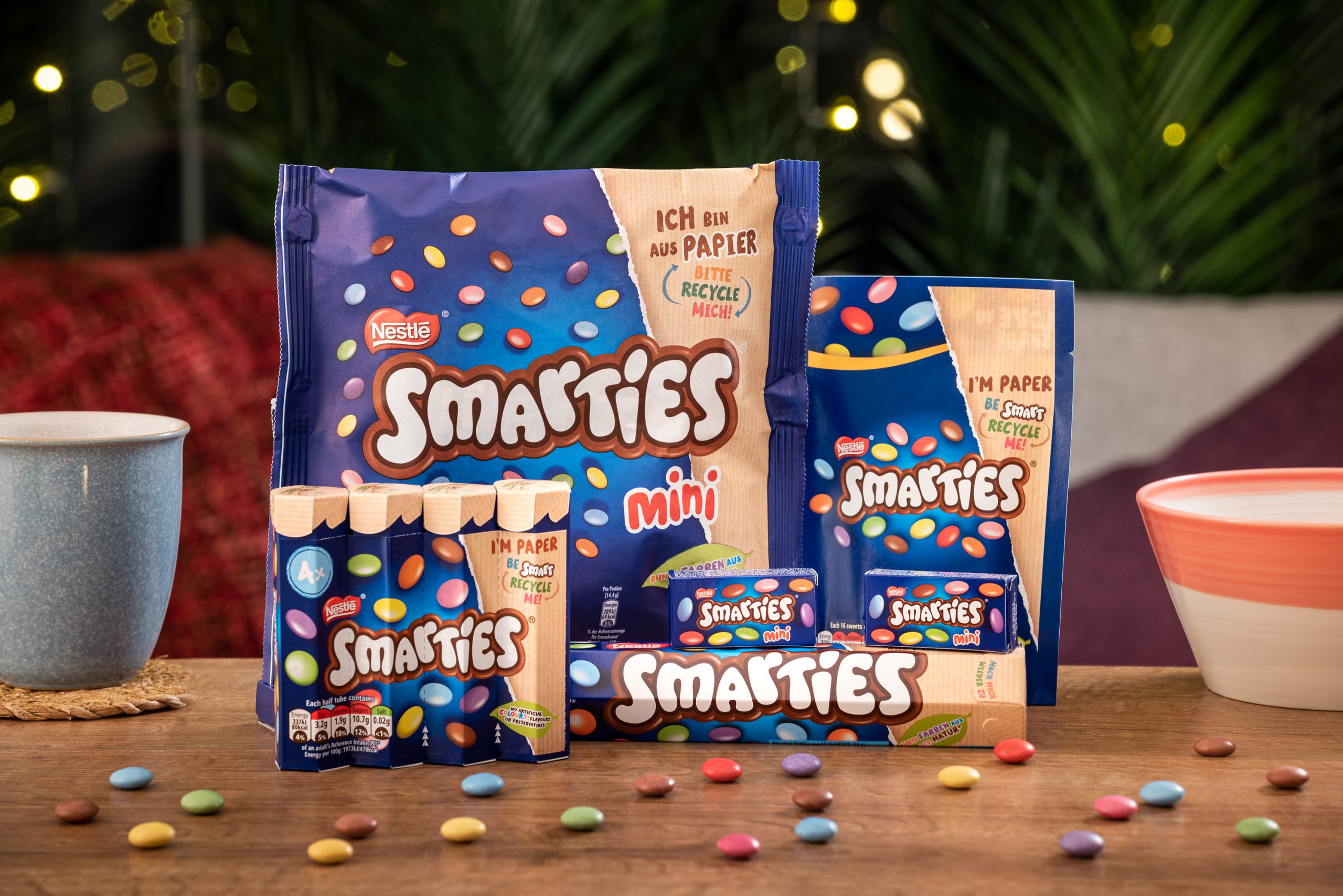 Smarties muda para embalagens em papel reciclável