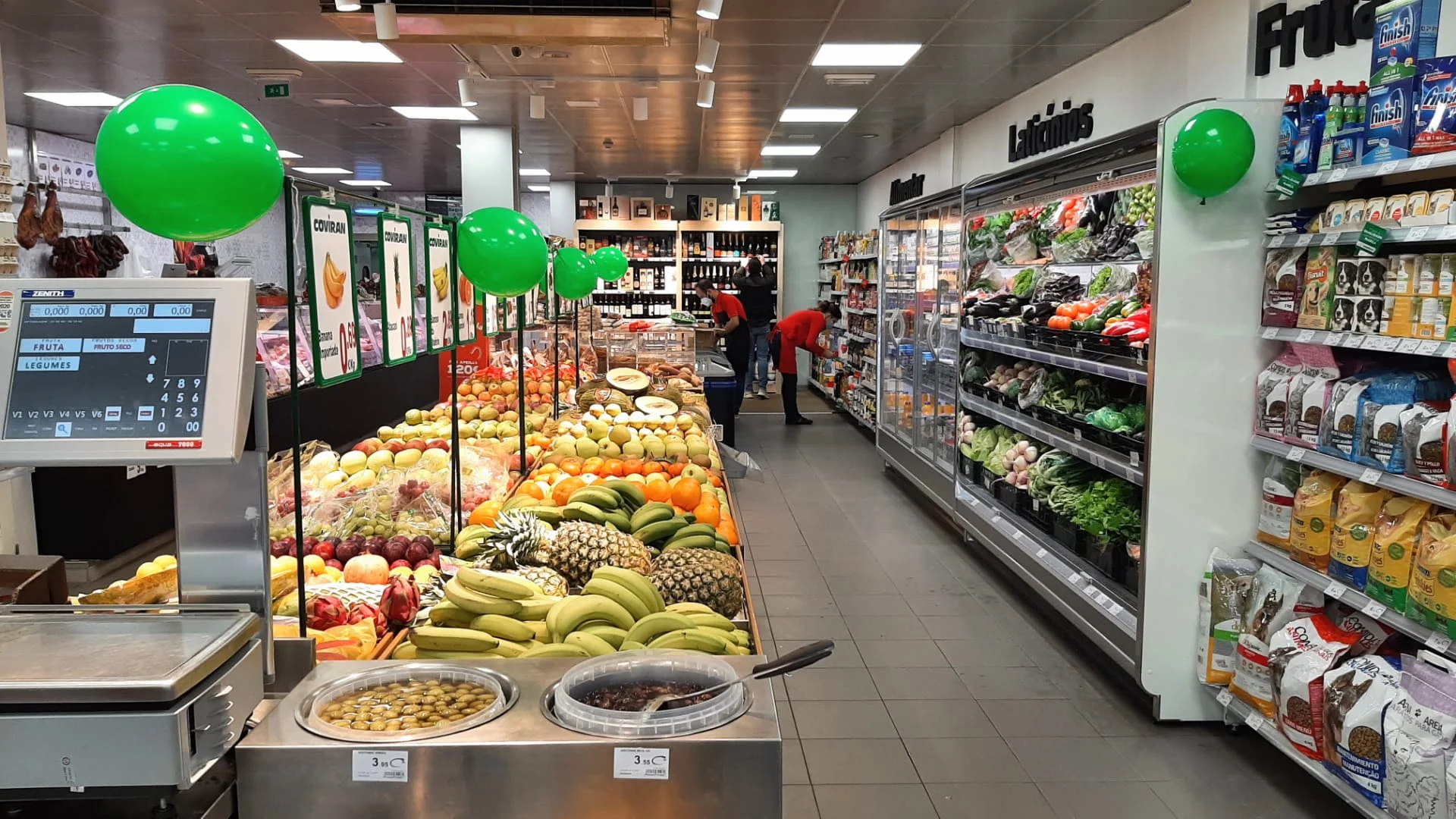 Guimarães recebe novo supermercado Coviran