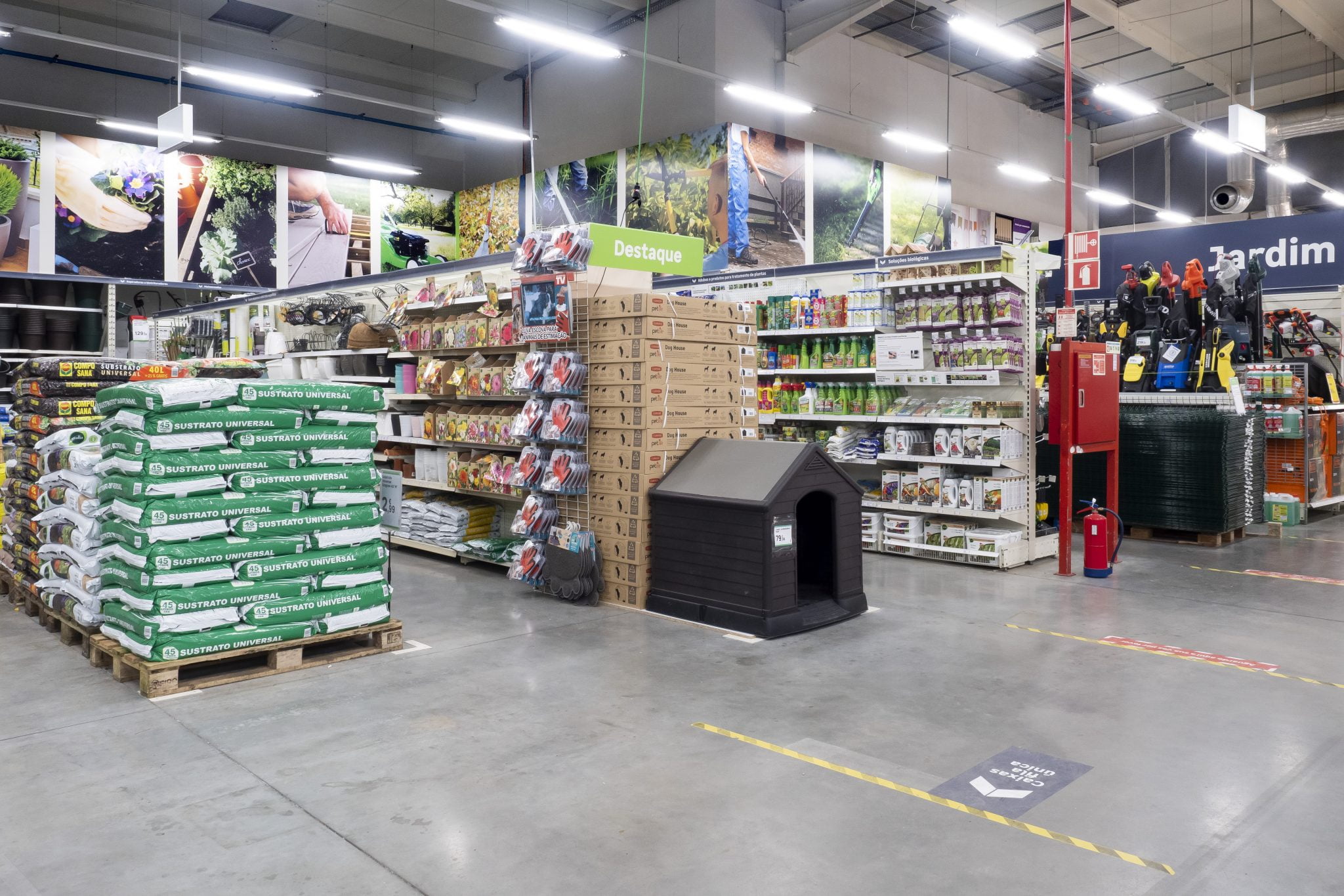 Leroy Merlin inaugura três novas lojas Grande Consumo