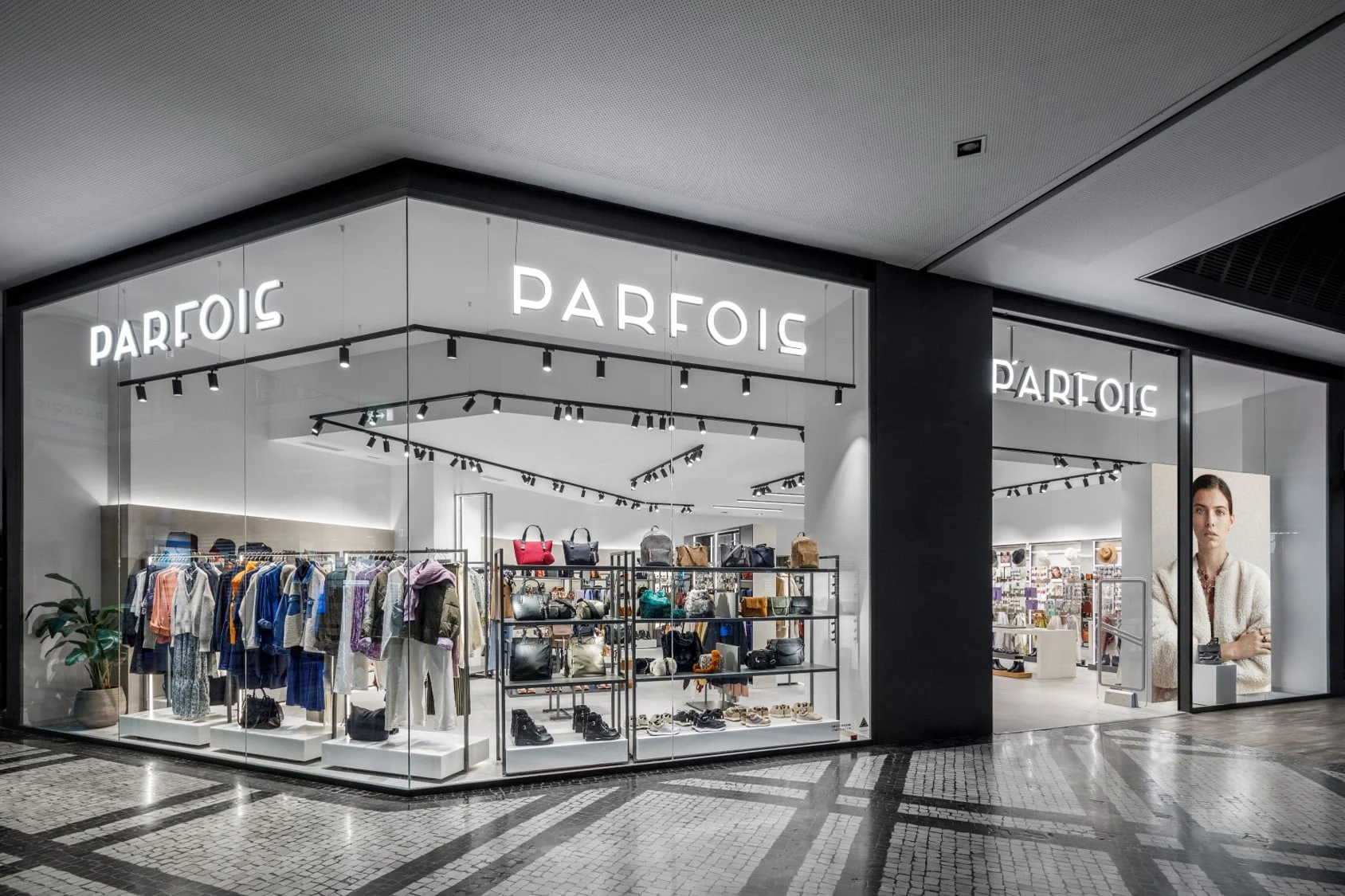 Parfois chega ao e-commerce da Tendam