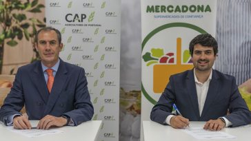 Luís Mira, Secretário Geral da CAP, e Pedro Barraco, Diretor de Relação com o Setor Primário da Mercadona Portugal