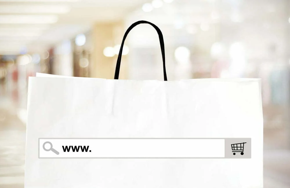 Preços baixos e entregas gratuitas são os fatores mais decisivos para a escolha de lojas online