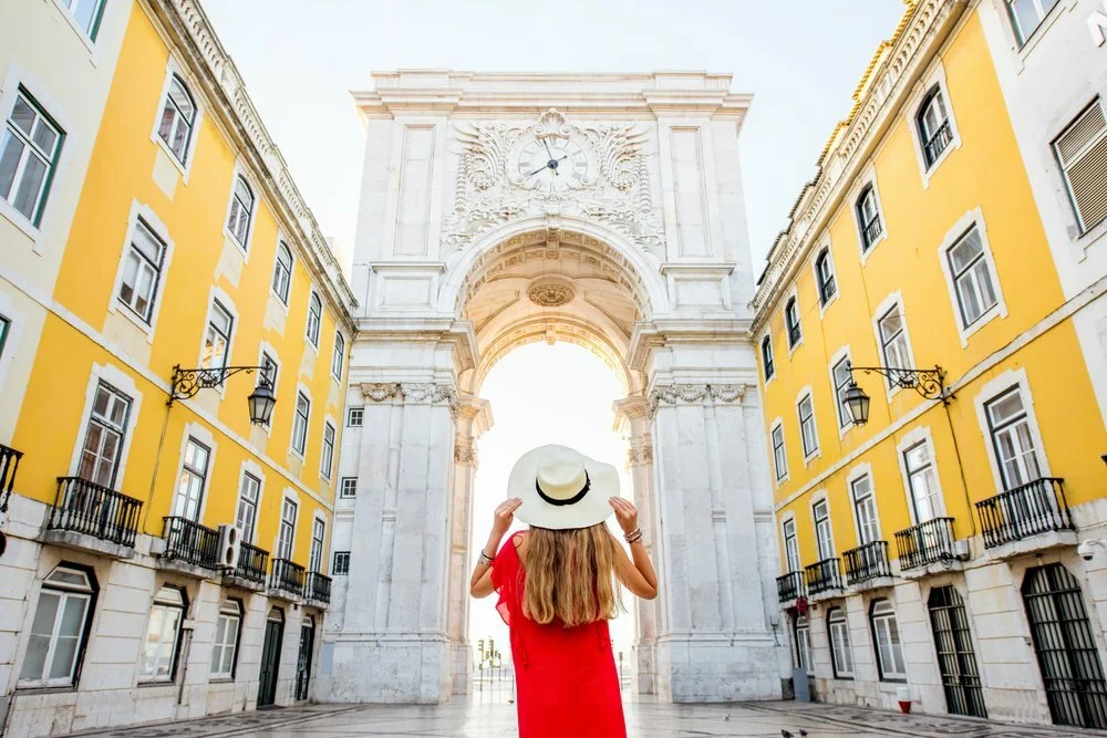 60% dos turistas britânicos interessados em fazer mais compras em Portugal ao poderem beneficiar do reembolso do IVA
