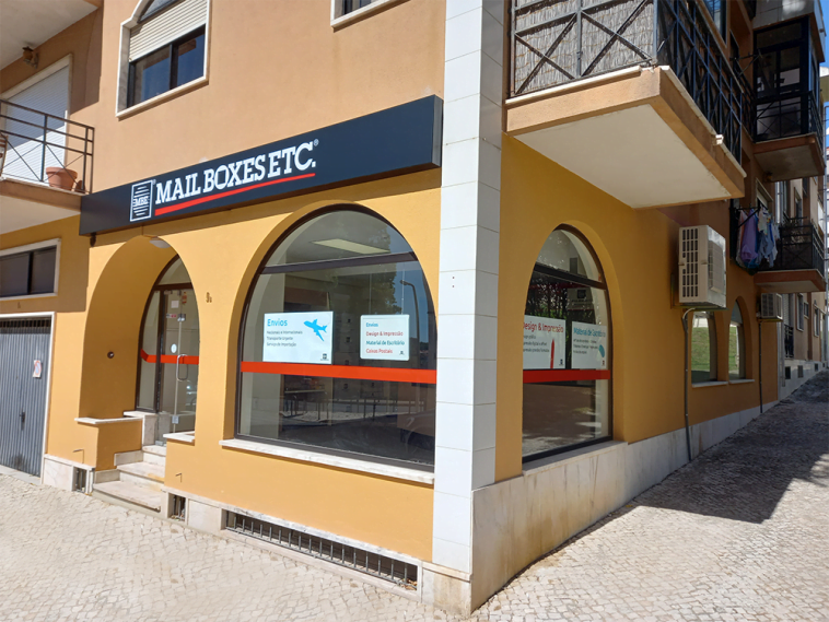 Mail Boxes Etc.