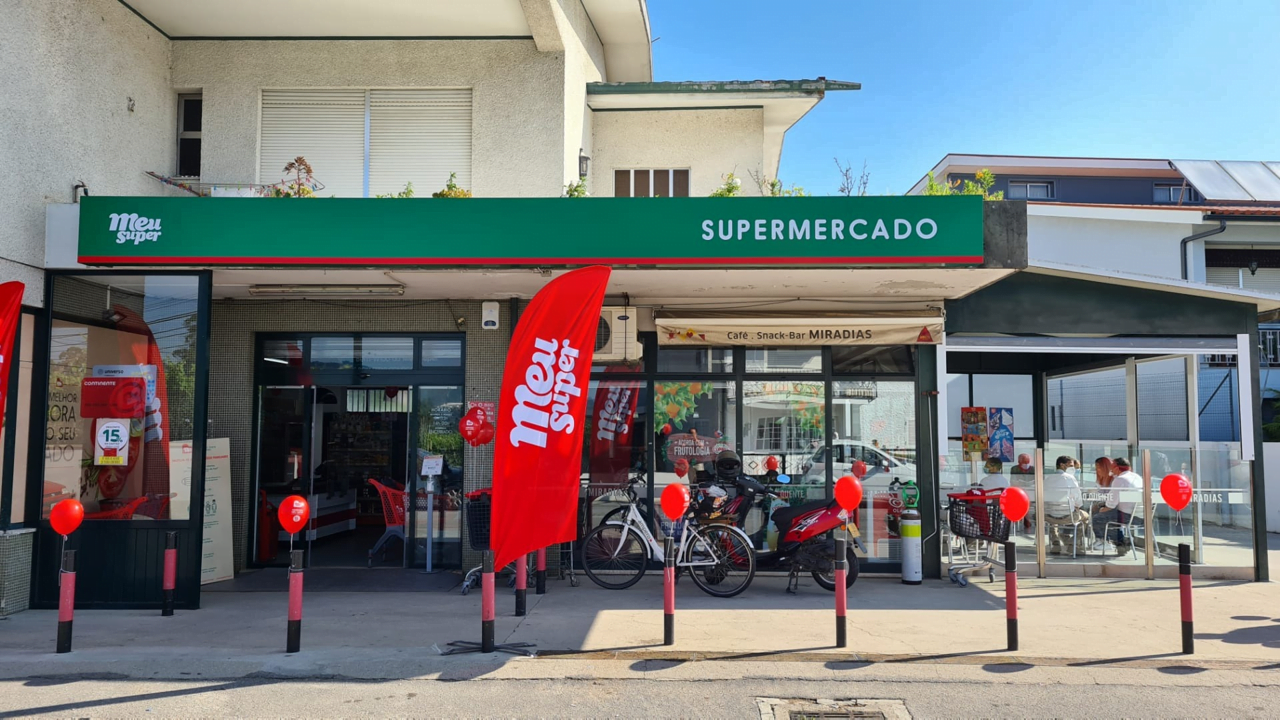 Meu Super abre primeira loja em Carreira