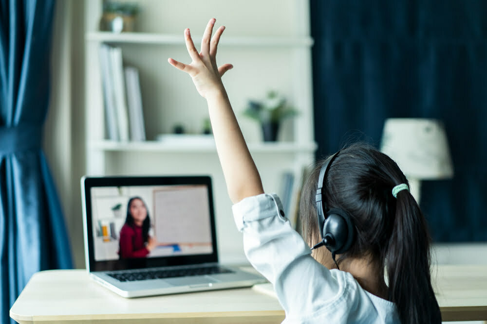 47% dos portugueses compraram dispositivos eletrónicos para ensino à distância
