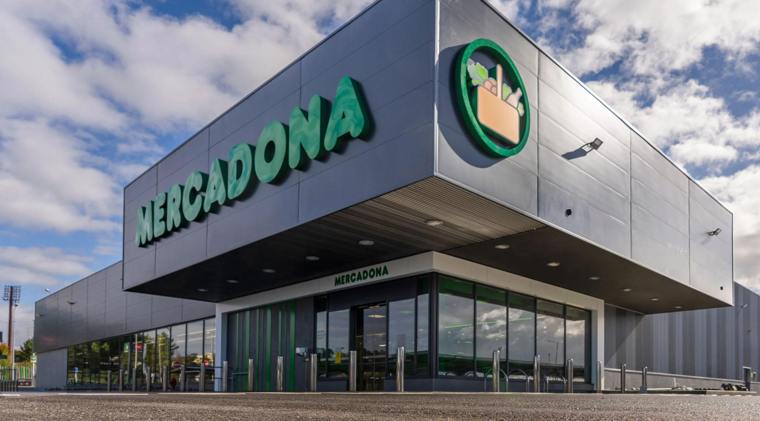 Mercadona continua em expansão e abre 10 novas lojas em 2023