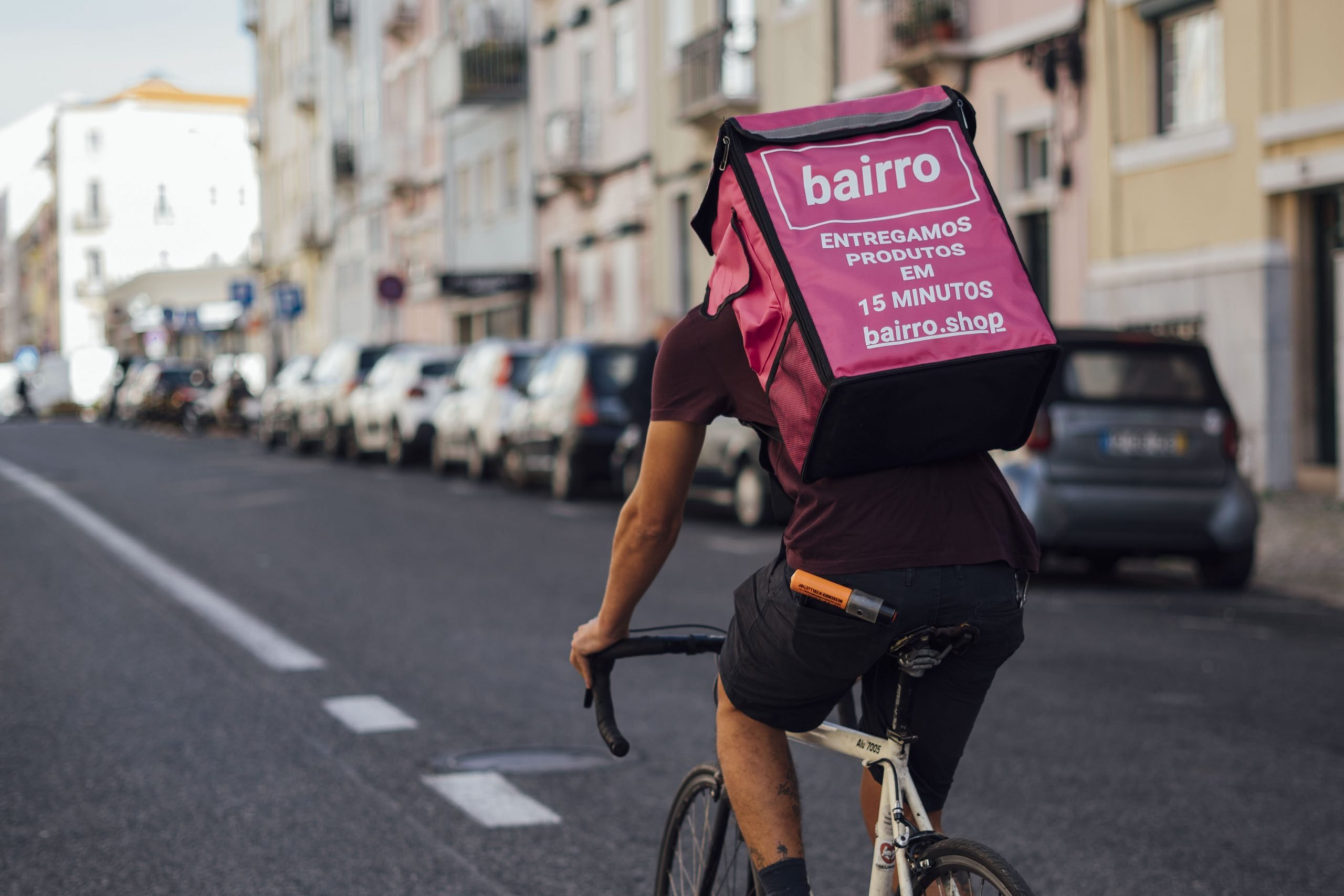 Startup que entrega compras em 15 minutos acelera expansão