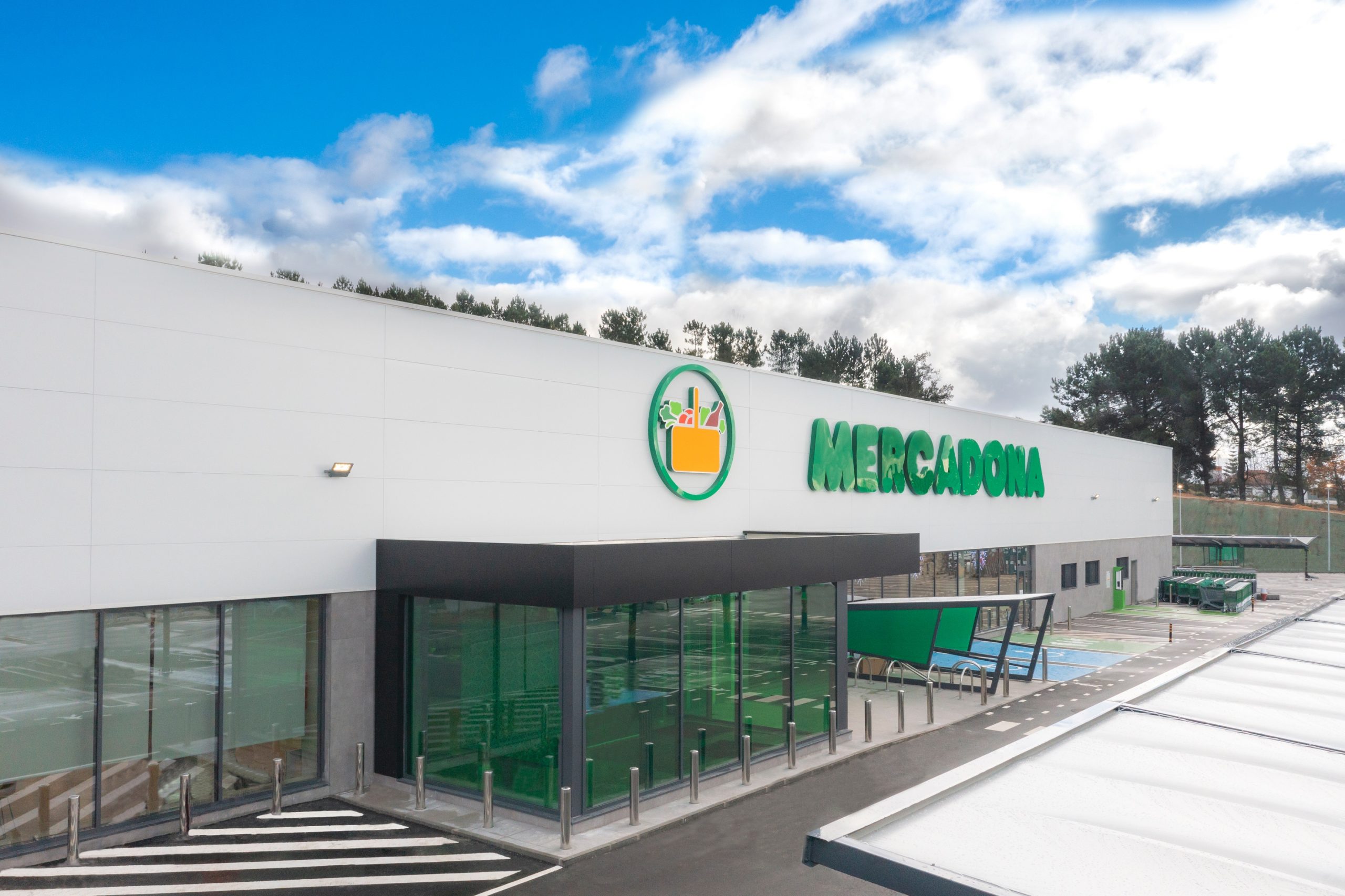 Mercadona abriu o supermercado de Santa Maria da Feira