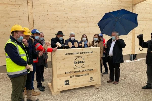 Lidl constrói loja totalmente em madeira
