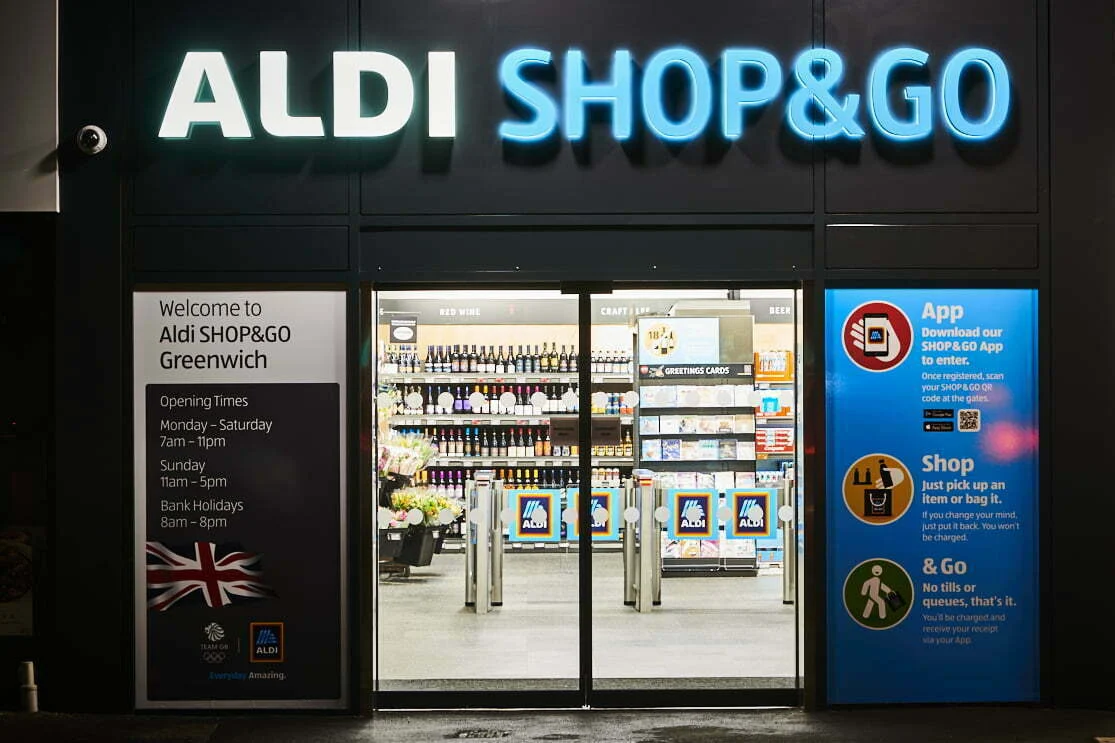 Aldi abre uma loja sem caixas de pagamento em Londres