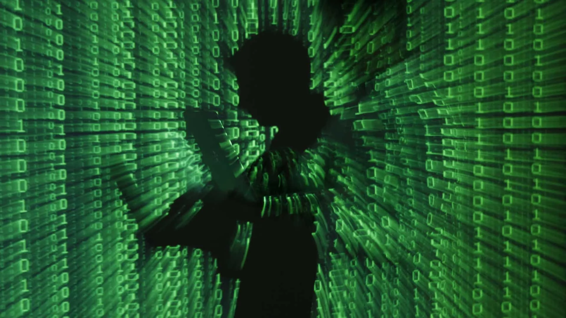 IA alimenta cibercrimes: perdas disparam com procura por “free voice AI” a subir 147%