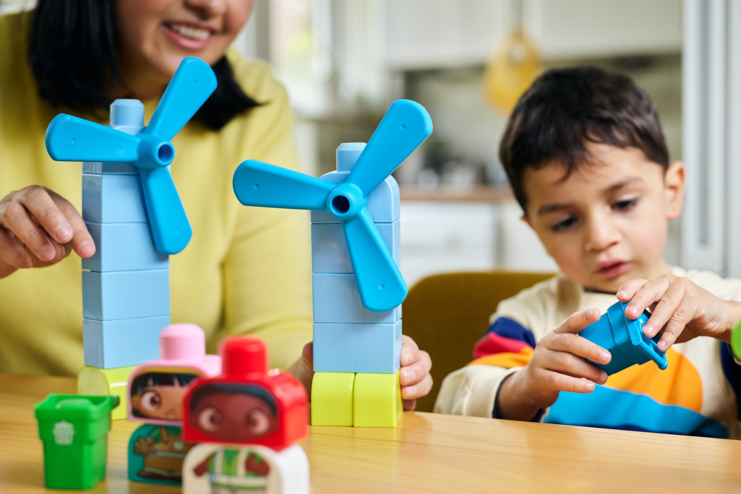Mattel lança UNO totalmente em papel - Grande Consumo