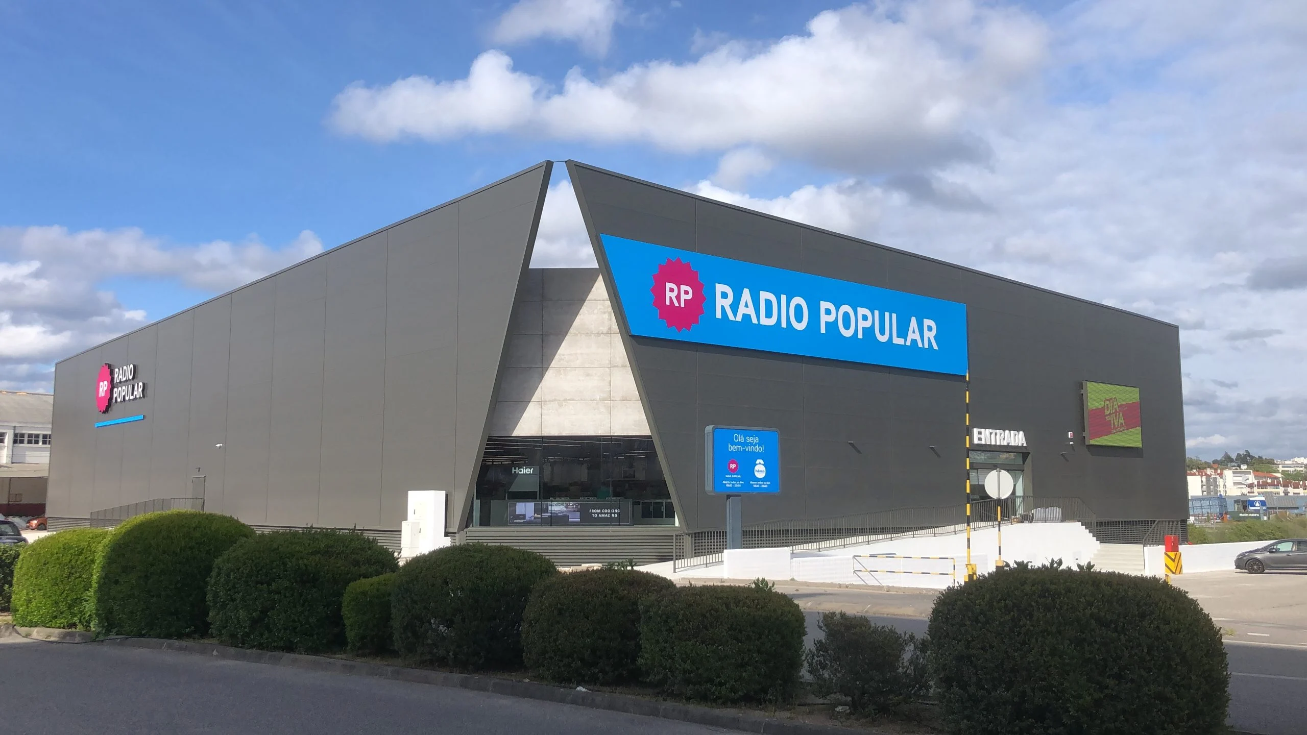 Radio Popular inaugura loja XXL em Leiria