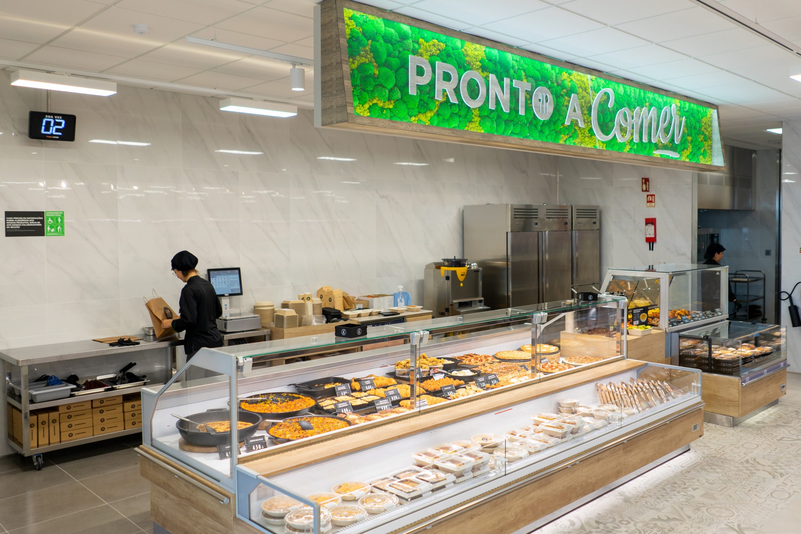 Mercadona implementa opção de self-service na secção de pronto a comer