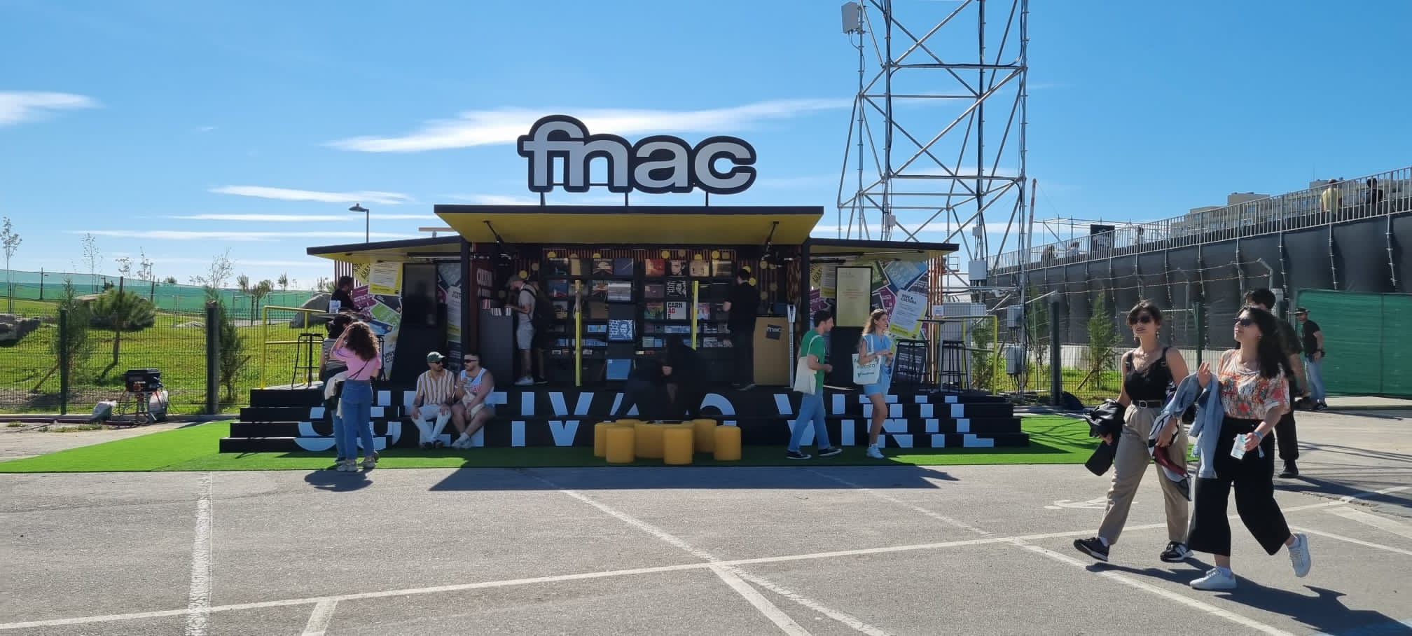 Fnac assume posicionamento sustentável nos festivais de verão