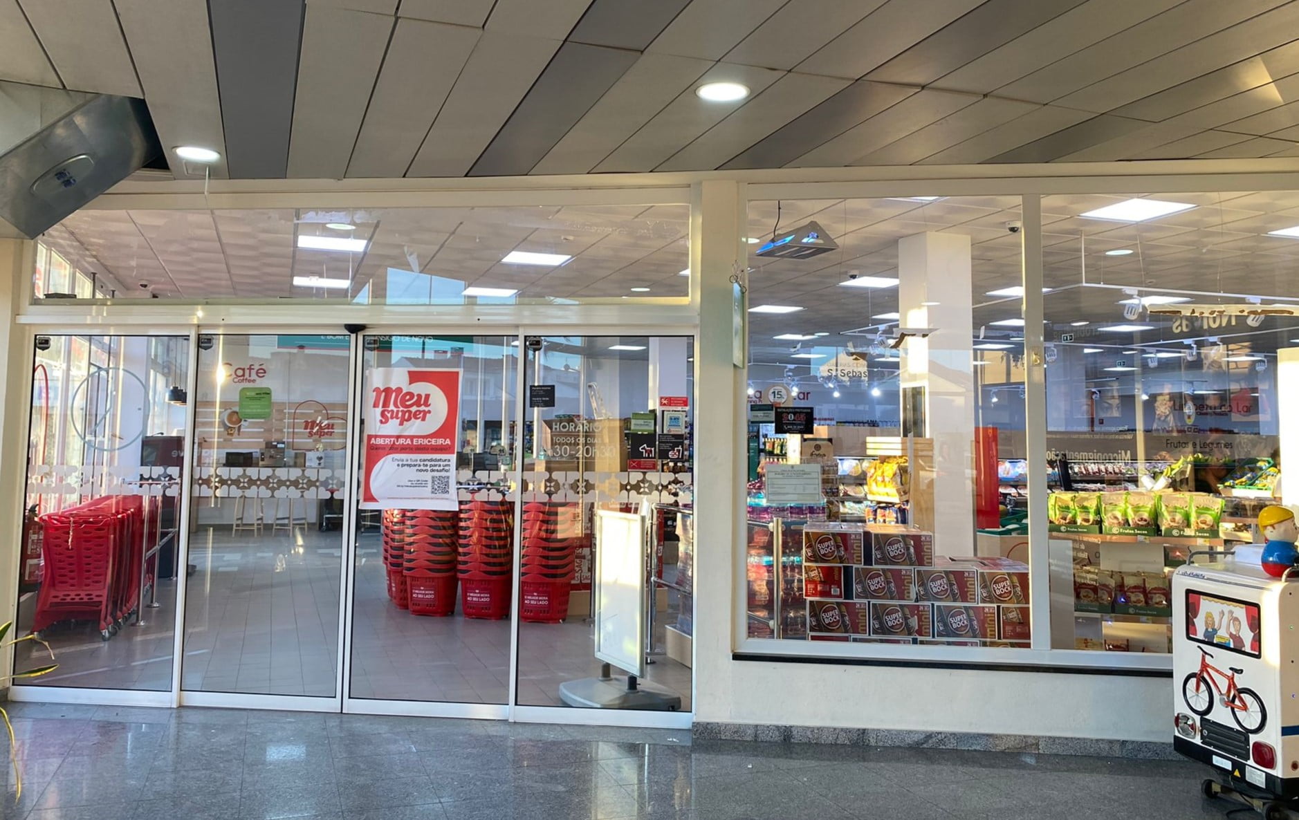 Meu Super abre nova loja nas Galerias de São Sebastião, na Ericeira