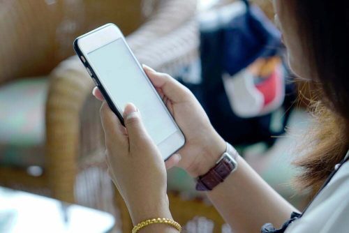 Mobile dominante nas compras online e exigência de experiências omnicanal