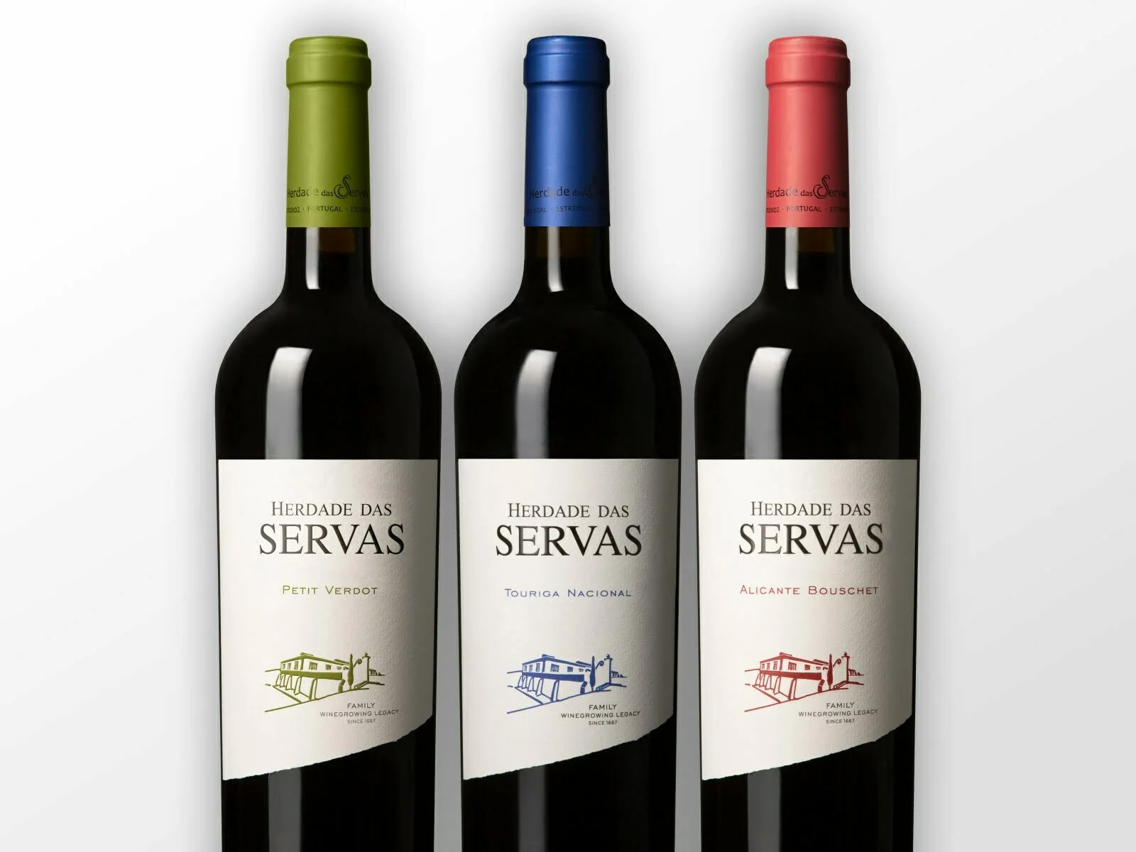Herdade das Servas lança trio de monocastas de 2017