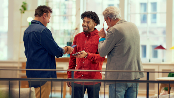 in-store-payment-pos-couple