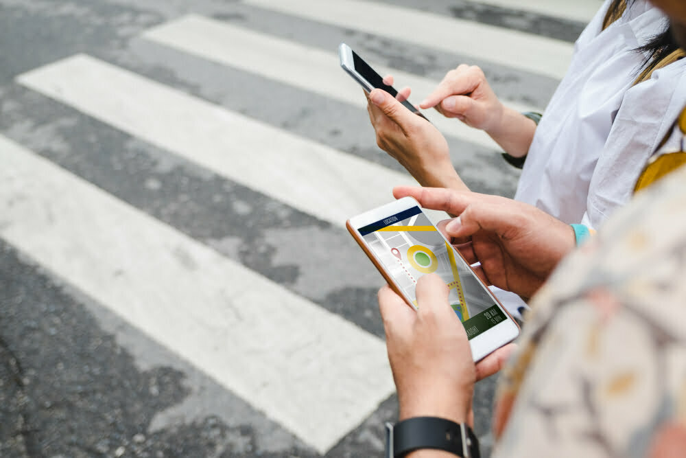 Mais de 1 em 3 jovens usam aplicações de serviços de transporte