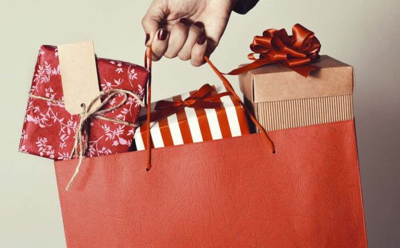 EUA vão reduzir gastos de Natal em 2025