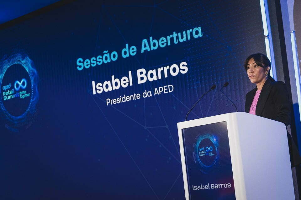 Isabel Barros, presidente APED