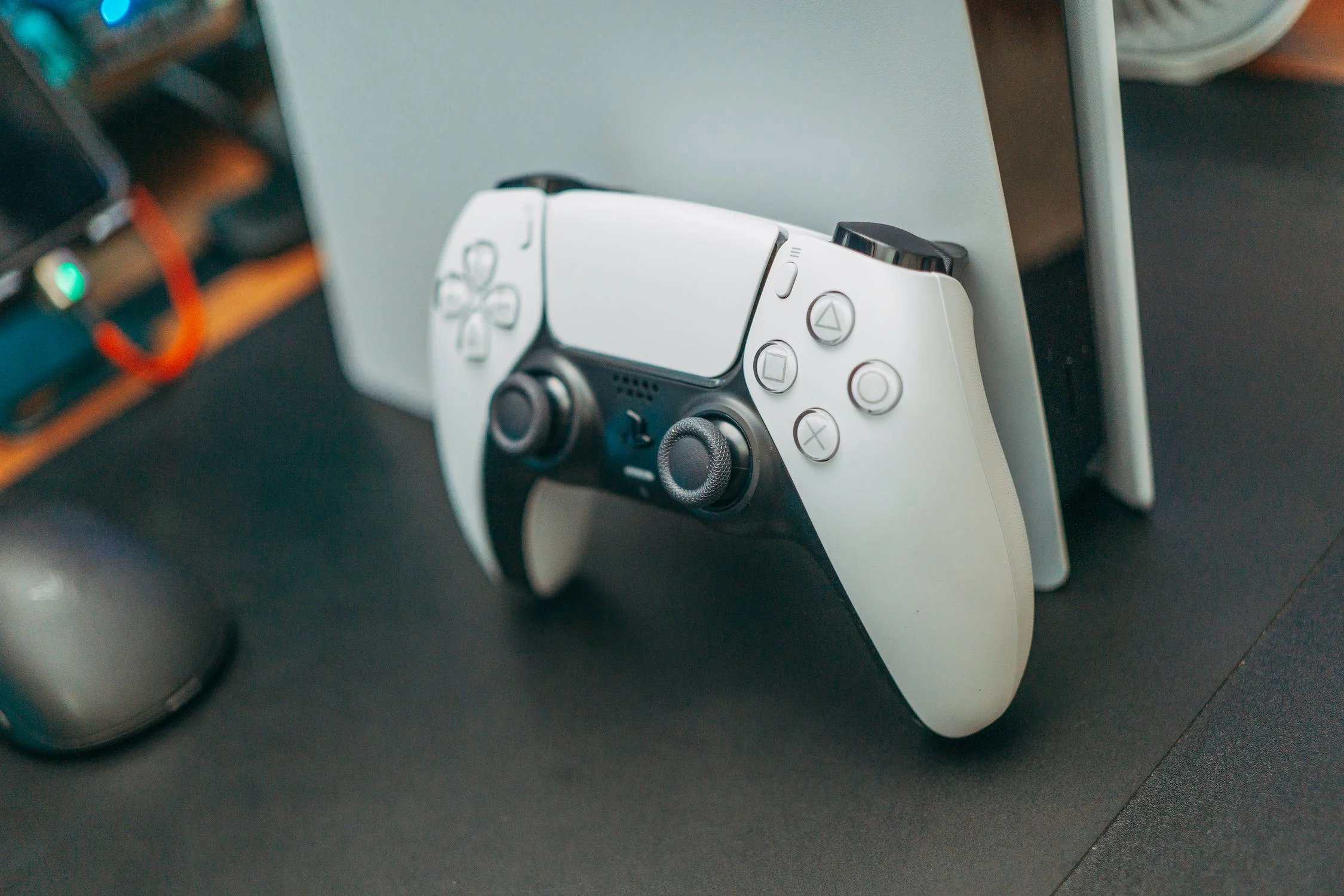 Reposição de stock da Playstation 5 faz cair preços