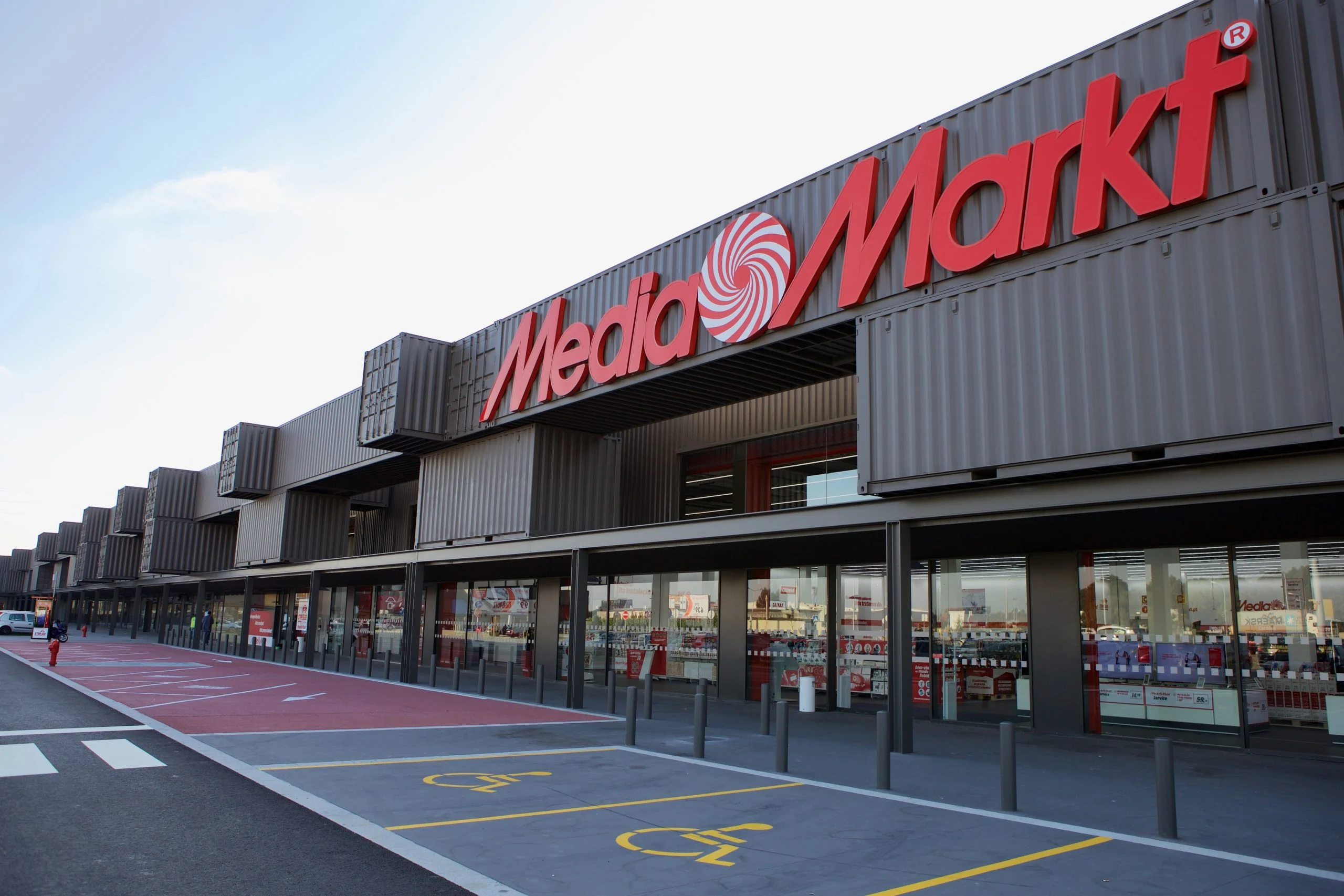 Fnac Darty finaliza compra da MediaMarkt em Portugal