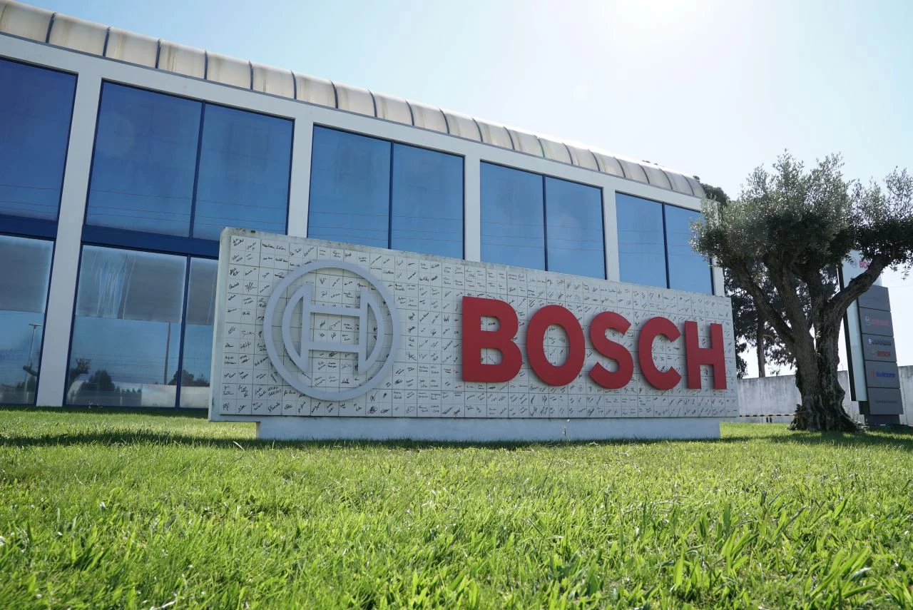 Bosch adquire negócio AVAC residencial e comercial leve da Johnson Controls e Hitachi