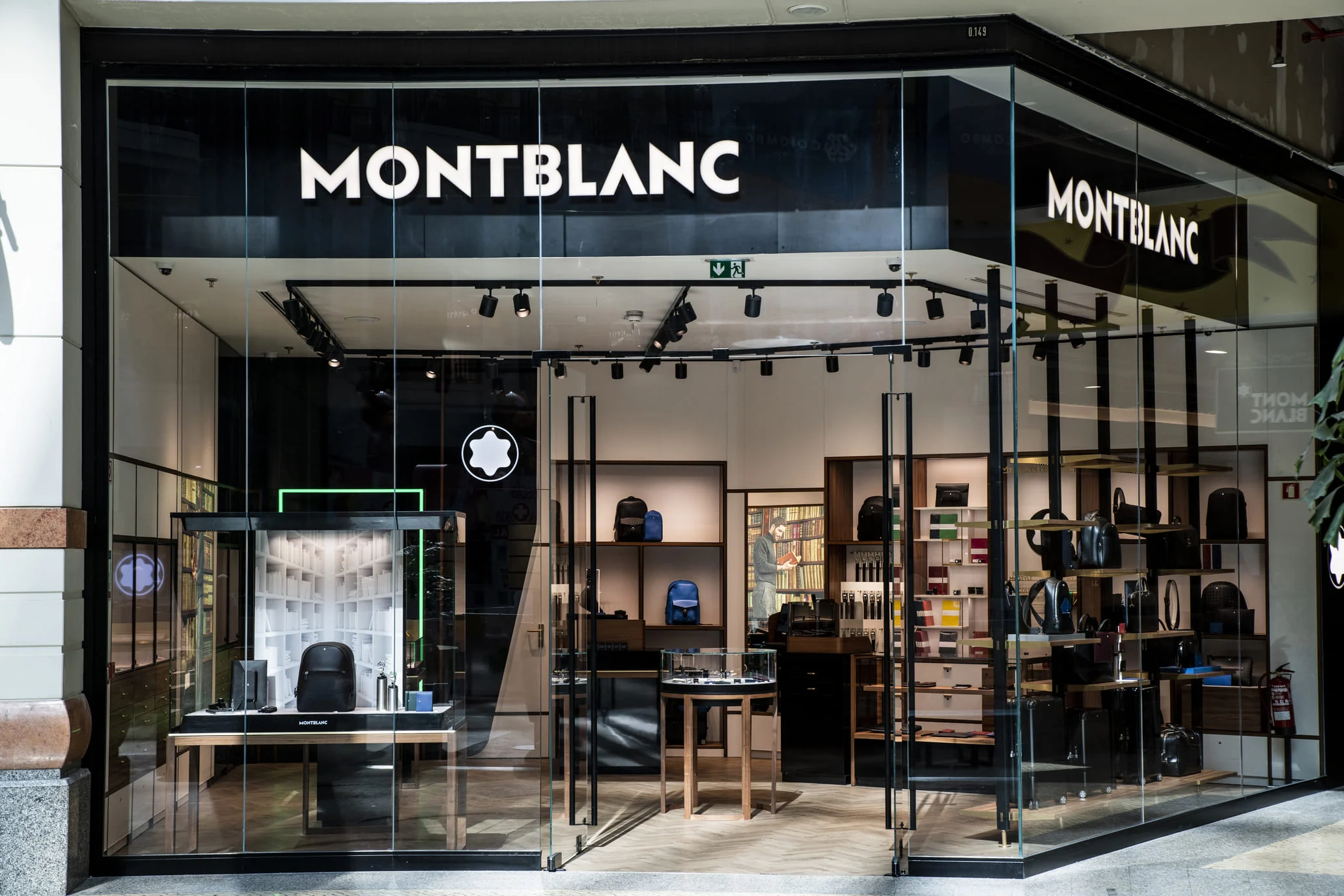 Montblanc reabre boutique no centro comercial Colombo