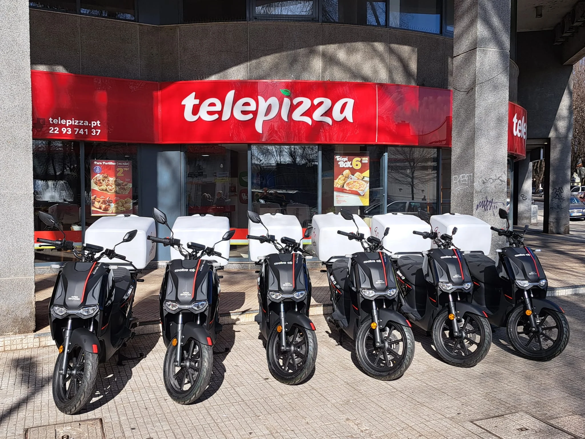 Telepizza assina um acordo com a Cooltra e aposta em frota de motos elétricas