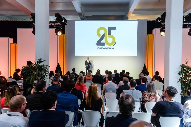 Jungheinrich 25 anos