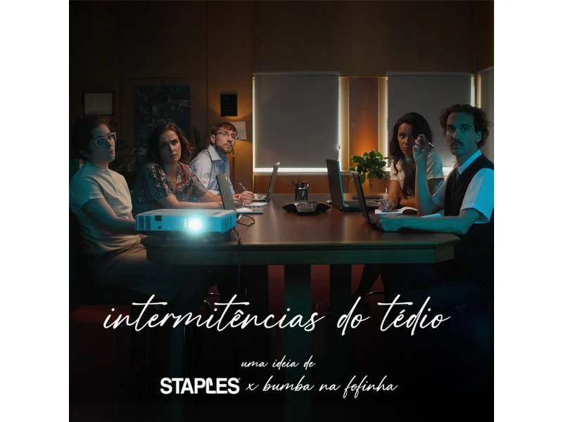 Staples e Bumba na Fofinha lidam com o tédio no local de trabalho