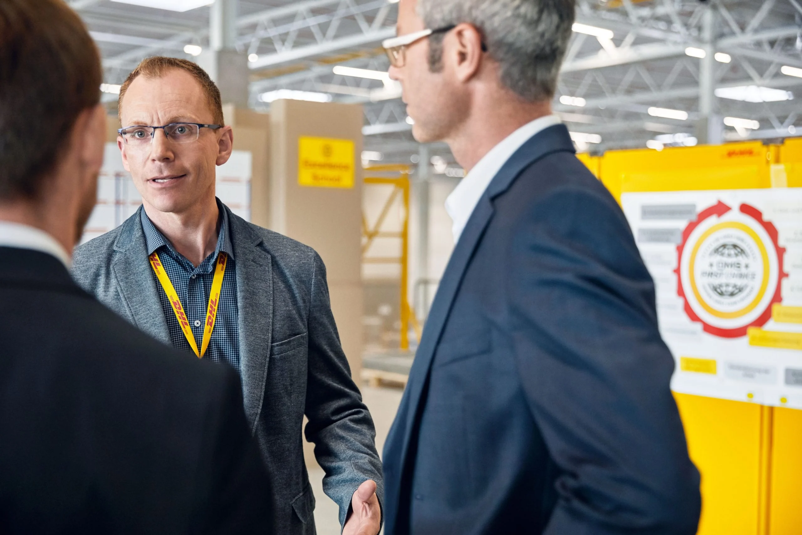 DHL Supply Chain aponta vantagens do outsourcing na logística do e-commerce