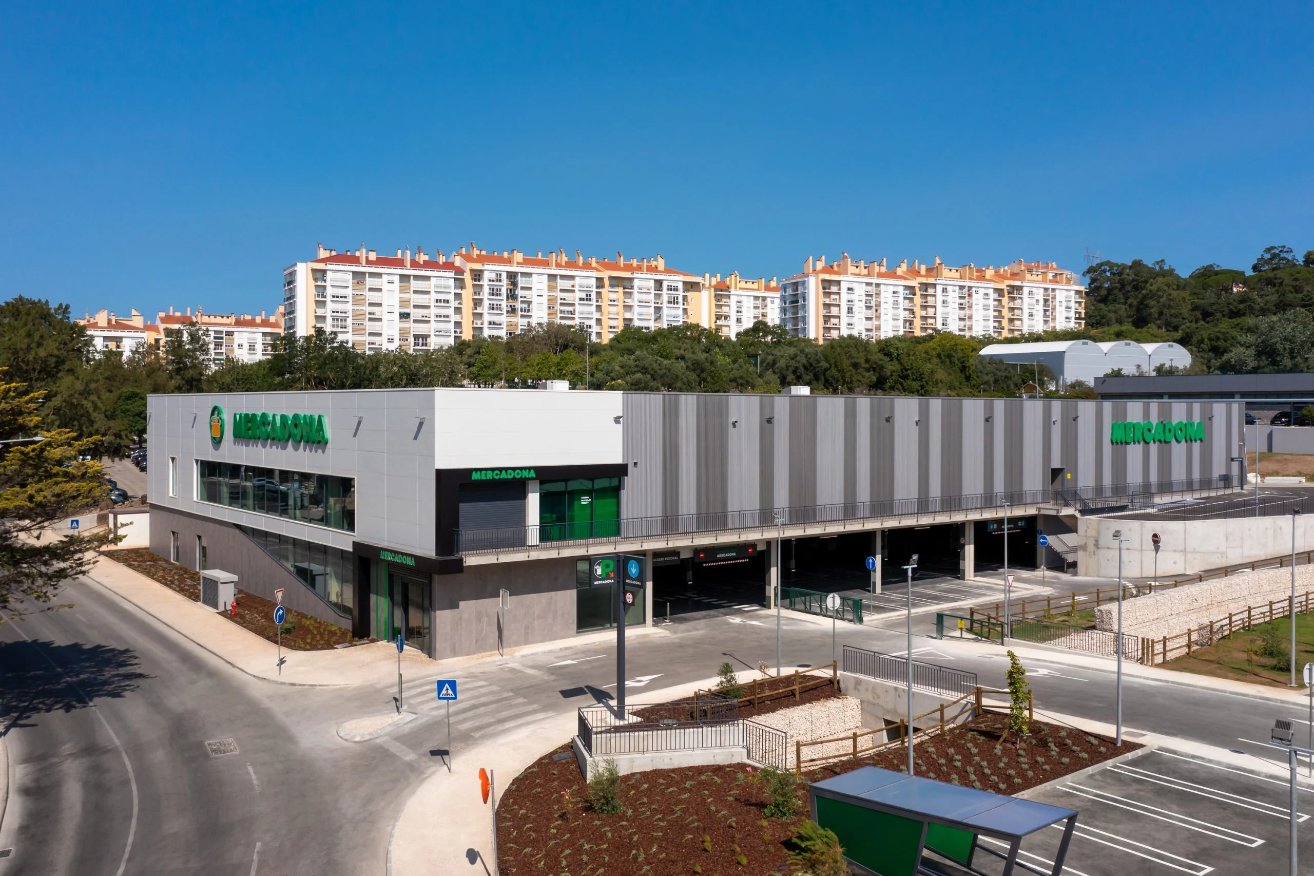 Mercadona abre supermercado em Sintra