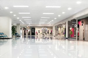 Interior em um moderno shopping center