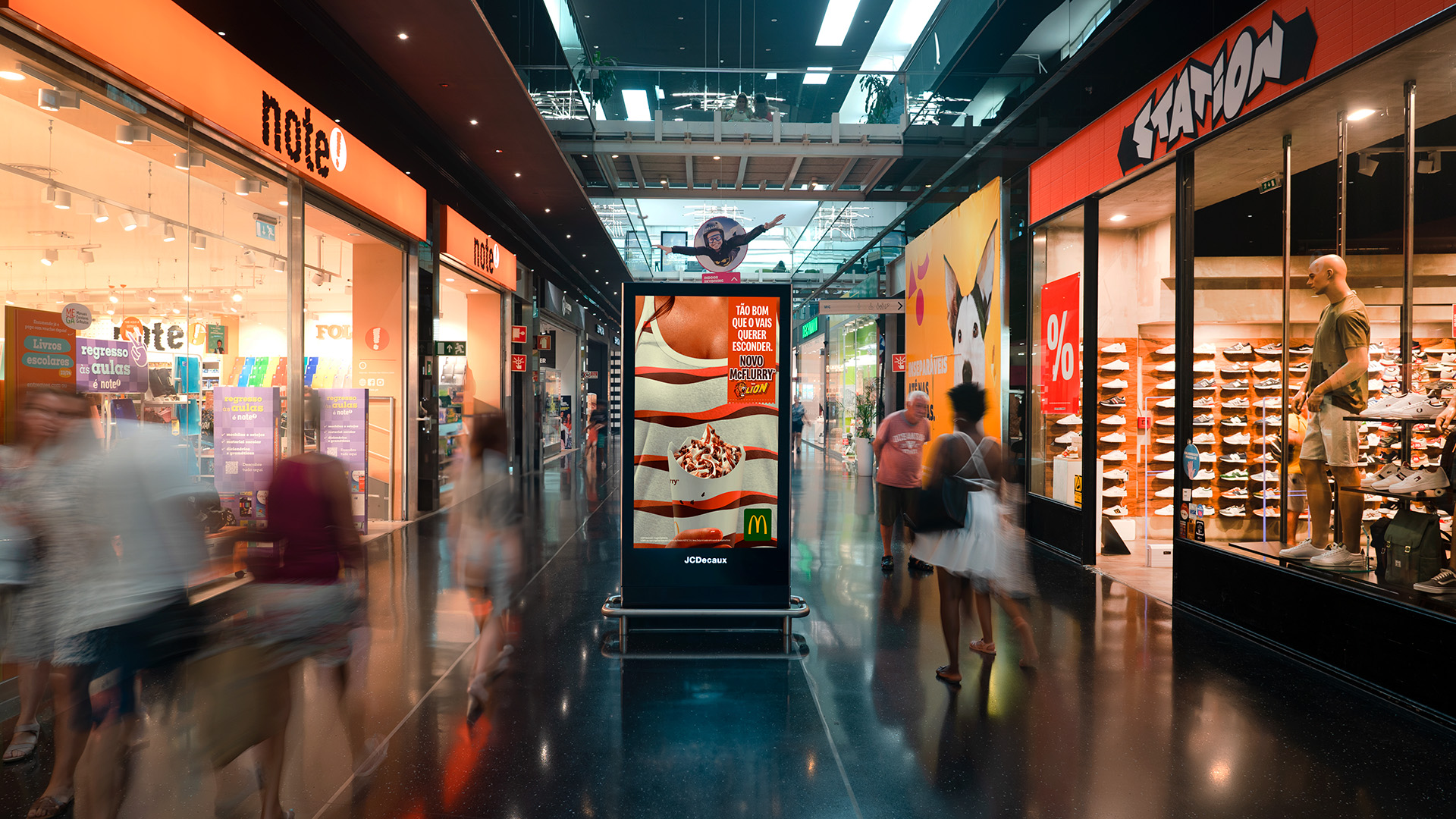 JCDecaux instala publicidade em dois centros comerciais em Lisboa