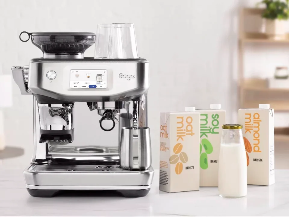 Sage Appliances lança Barista Touch Impress com uma função de bebidas vegetais