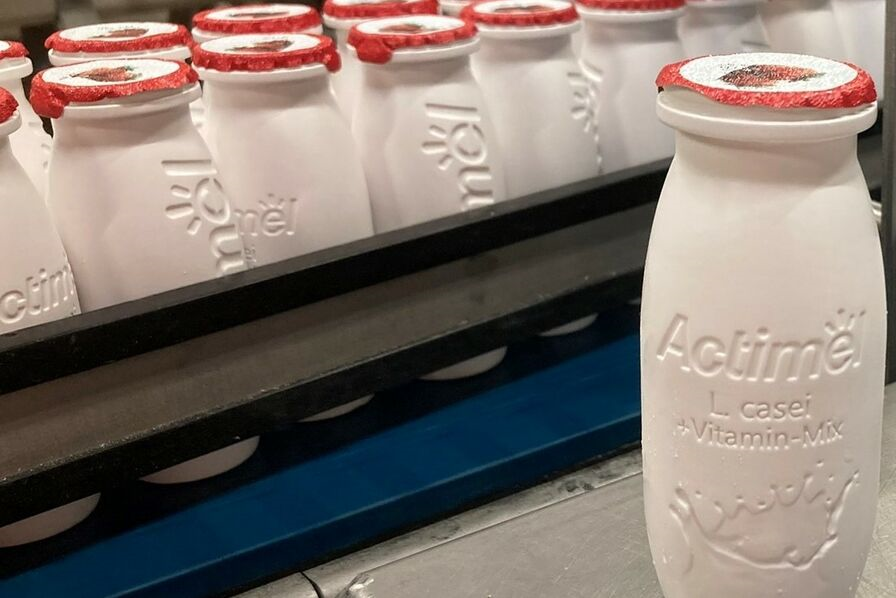 Danone elimina os rótulos das garrafas de Actimel
