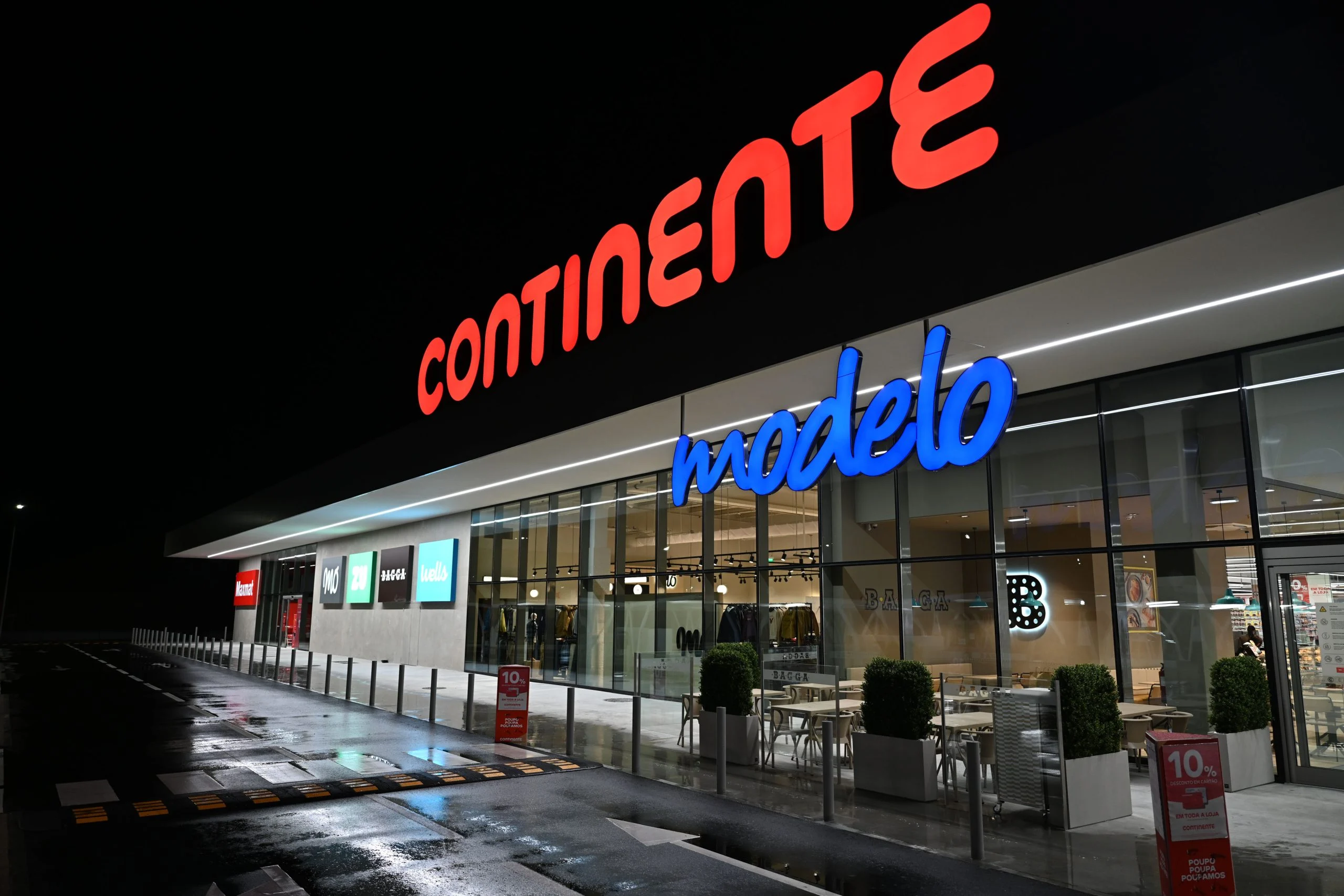 Continente Modelo abre em Porto Alto