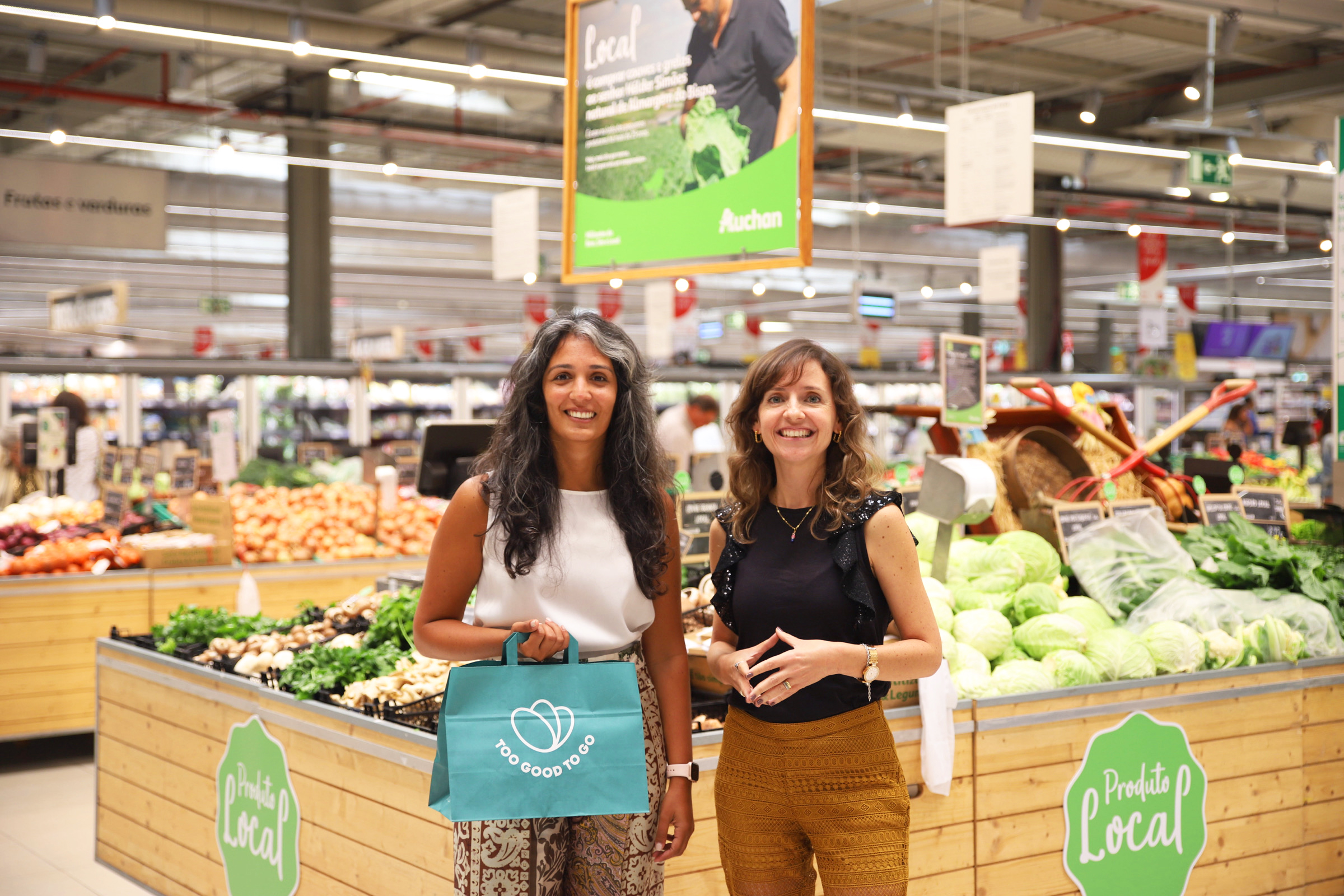 Mais de 247 mil Surprise Bags salvas graças à parceria entre a Too Good To Go e a Auchan
