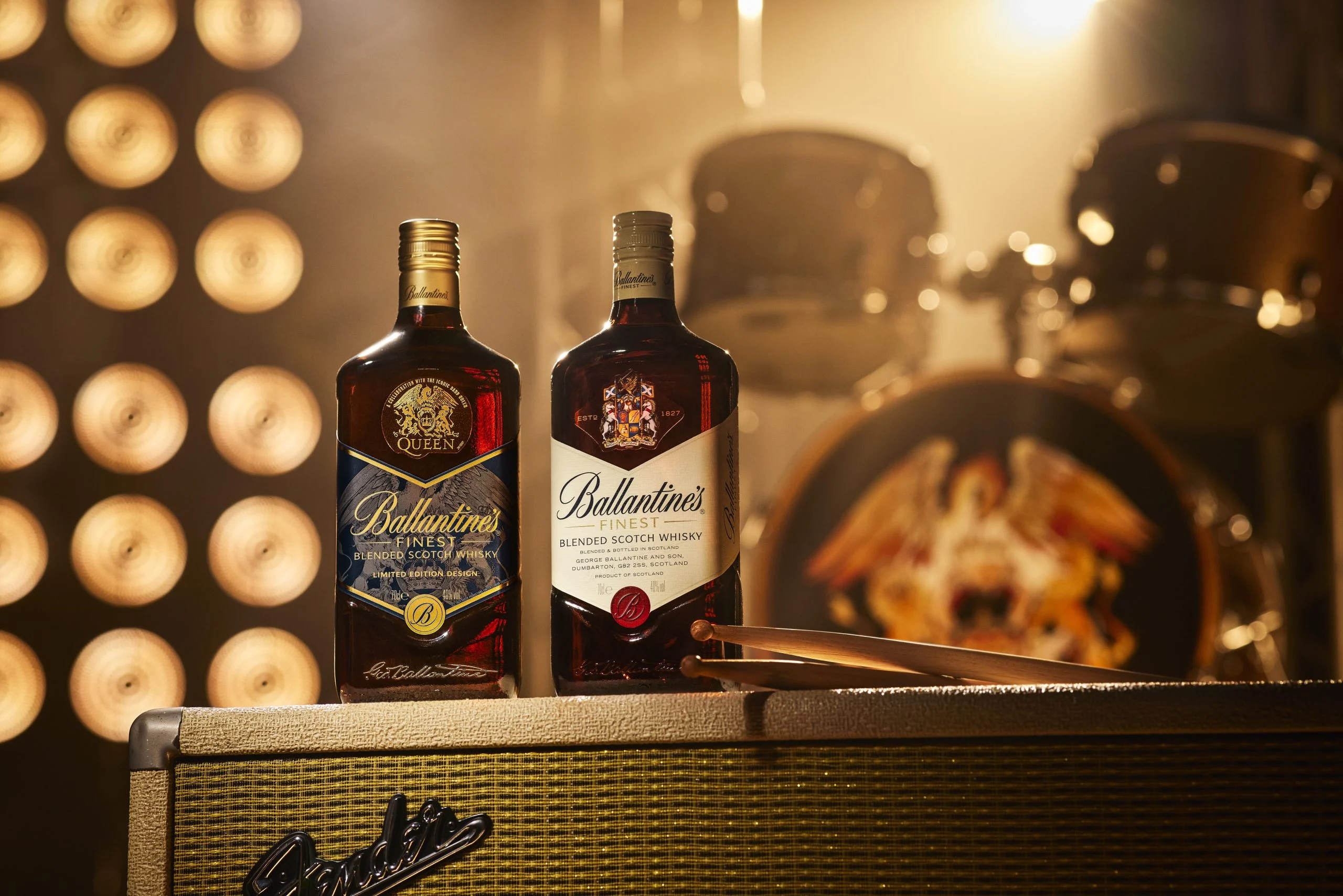 Ballantine’s presta homenagem aos Queen com garrafa de edição limitada