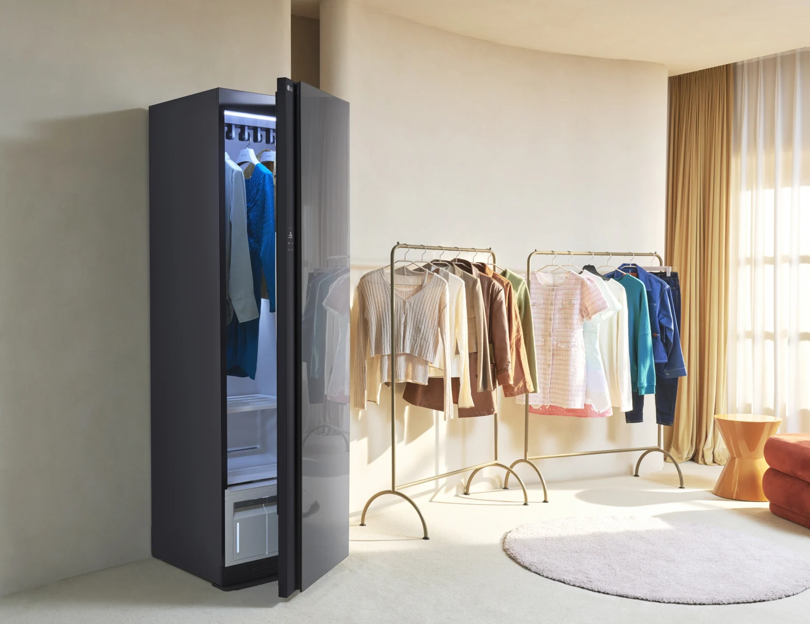 LG apresenta solução de cuidado da roupa LG Styler na CES 2024